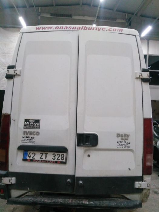 IVECO DAILY ÇIKMA PARÇA BAGAJ KAPAĞI.JPEG